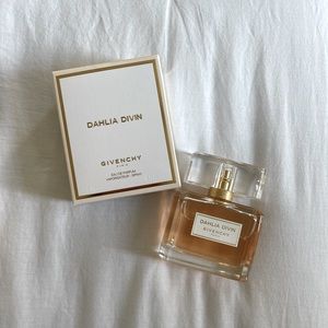 Givenchy Perfume